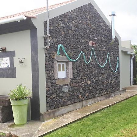 De Baixo Da Ponte Villa Biscoitos  Exterior photo